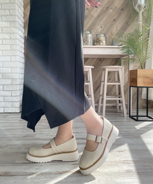 LUGG NAGG(ラグナグ)の「【maschietta】【3E】プラットフォームメリージェーン【厚底】(パンプス・レディース・ネイビー/オフホワイト/ブラック/ダークブラウン/ブラック×ブラック・S/M/L/LL)」の8枚目の写真