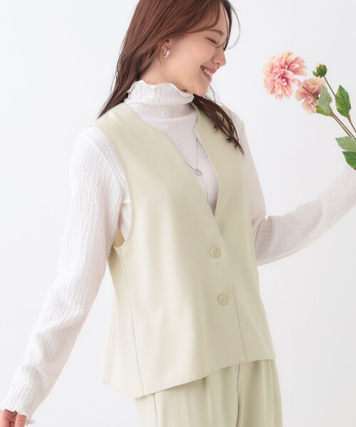 DRESKIP（ドレスキップ）の「【洗える/S-LL/セットアップ可】首元すっきり ペプラムジレ（ベスト・レディース・グレー/ブラック/ライトベージュ・01/02/03/04）」の3枚目の写真