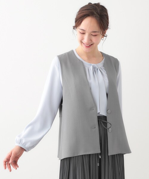 DRESKIP（ドレスキップ）の「【洗える/S-LL/セットアップ可】首元すっきり ペプラムジレ（ベスト・レディース・グレー/ブラック/ライトベージュ・01/02/03/04）」の8枚目の写真