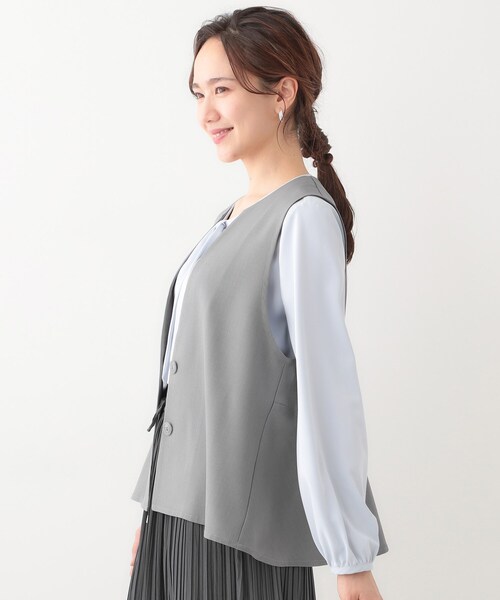 DRESKIP（ドレスキップ）の「【洗える/S-LL/セットアップ可】首元すっきり ペプラムジレ（ベスト・レディース・グレー/ブラック/ライトベージュ・01/02/03/04）」の17枚目の写真