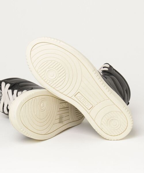 AUTRY(オートリー)の「AUTRY BIG ONE HIGT LEATHER SNEAKER オートリー ビッグワン ハイ レザー スニーカー(スニーカー・レディース・ブラック・38/39/37)」の22枚目の写真