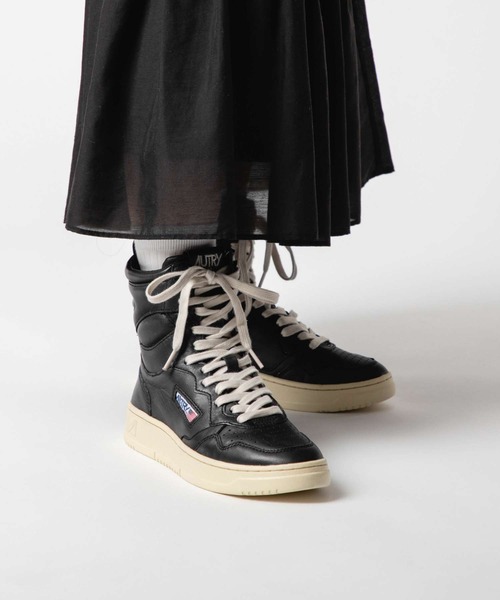 AUTRY(オートリー)の「AUTRY BIG ONE HIGT LEATHER SNEAKER オートリー ビッグワン ハイ レザー スニーカー(スニーカー・レディース・ブラック・38/39/37)」の5枚目の写真