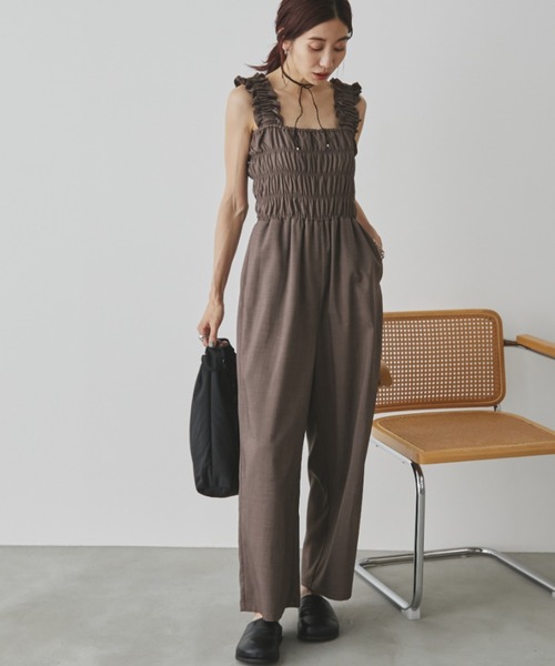Auntie Rosa Holiday(アンティローザホリデー)の「シャーリングサロペット(サロペット/オーバーオール・レディース・ブラック/ブラウン・FREE)」の13枚目の写真