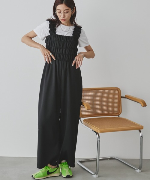Auntie Rosa Holiday(アンティローザホリデー)の「シャーリングサロペット(サロペット/オーバーオール・レディース・ブラック/ブラウン・FREE)」の5枚目の写真