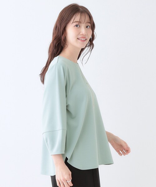 DRESKIP(ドレスキップ)の「【2点セット】大人フェミニン アクセ付き ランタンスリーブトップス(シャツ/ブラウス・レディース・グリーン系/ブラック/ライトベージュ/オフホワイト・01/02/03/04)」の6枚目の写真