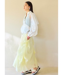 タック入りシアーボリュームスカート