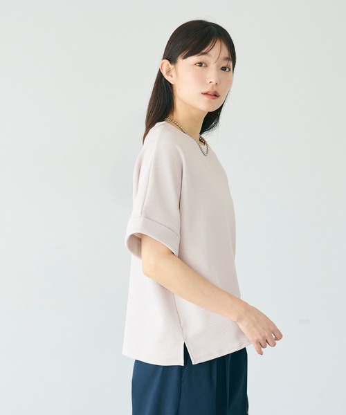 coca(coca)(コカ)の「\再入荷/ エンボスコンパクトトップス(Tシャツ/カットソー・レディース・ブラック/ライトベージュ/ダークブルー・S/M/L)」の13枚目の写真