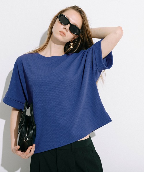 coca(coca)(コカ)の「\再入荷/ エンボスコンパクトトップス(Tシャツ/カットソー・レディース・ブラック/ライトベージュ/ダークブルー・S/M/L)」の22枚目の写真