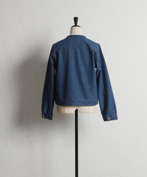 tocco closet（トッコ　クローゼット）の「【ZOZO限定】フリンジネック×パールライトデニムジャケット（デニムジャケット・レディース・ブルー/アイボリー/ライトブルー・M）」の8枚目の写真