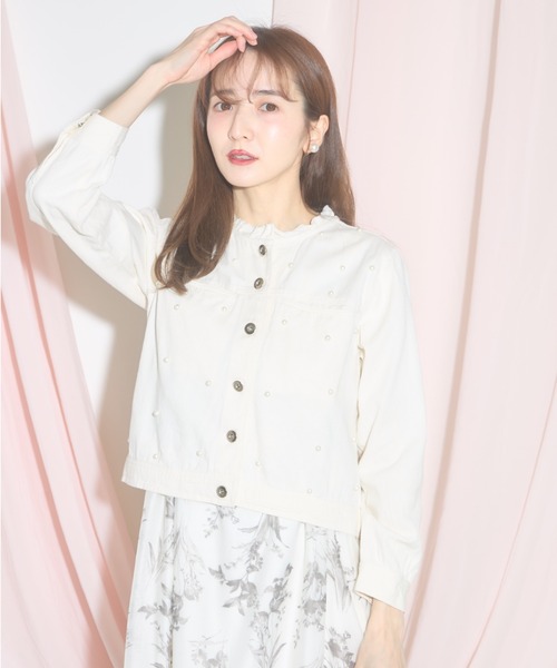 tocco closet（トッコ　クローゼット）の「【ZOZO限定】フリンジネック×パールライトデニムジャケット（デニムジャケット・レディース・ブルー/アイボリー/ライトブルー・M）」の16枚目の写真