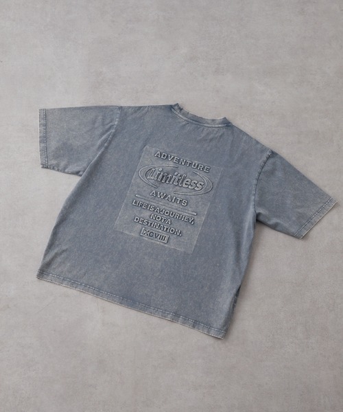 EMMA CLOTHES(エマクローズ)の「ヴィンテージ加工 ピグメント エンボスプリント半袖Tシャツ(Tシャツ/カットソー・メンズ・グレー/ブラック/ネイビー・M/L)」の8枚目の写真