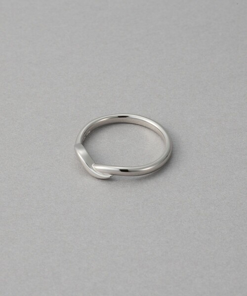 ete（エテ）の「[シェア] リップル リング（リング・メンズ・プラチナム・11号/9号/13号/17号/19号/15号/21号）」の2枚目の写真