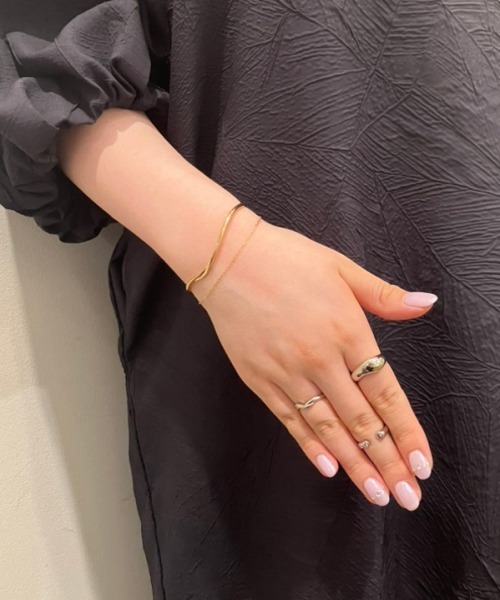 ete（エテ）の「[シェア] リップル リング（リング・メンズ・プラチナム・11号/9号/13号/17号/19号/15号/21号）」の7枚目の写真