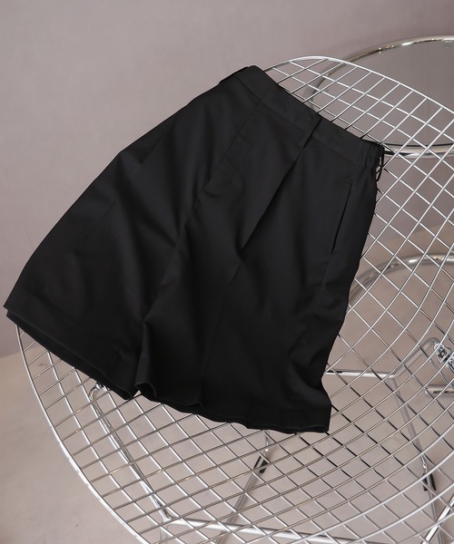 Doula Doula(ドゥーラドゥーラ)の「センタープレスタックハーフパンツ(その他パンツ・レディース・ブラック/ライトベージュ・マルチサイズ)」の13枚目の写真