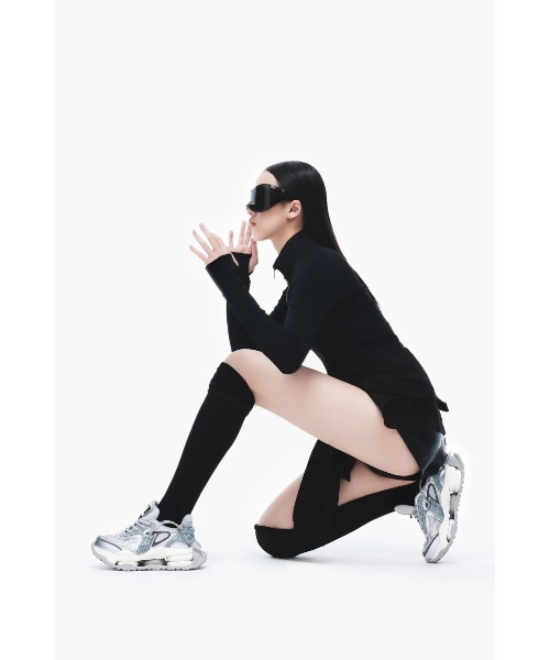 L.H.P(エルエイチピー)の「OGR/オージーアール/JUMPER(スニーカー・レディース・シルバー/ブラック・23.5/24/25)」の10枚目の写真
