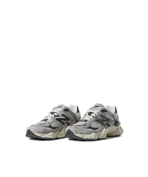NEW BALANCE(ニューバランス)の「U9060(スニーカー・メンズ・ホワイト×グレー・27cm/28cm/28.5cm/29cm/30cm)」の4枚目の写真