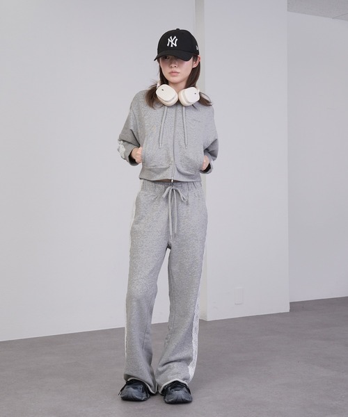 RAY CASSIN（レイカズン）の「【セットアップ対応】ピグメントレース付きパーカー（パーカー・レディース・ブラック/グレー/ピンク・FREE）」の18枚目の写真