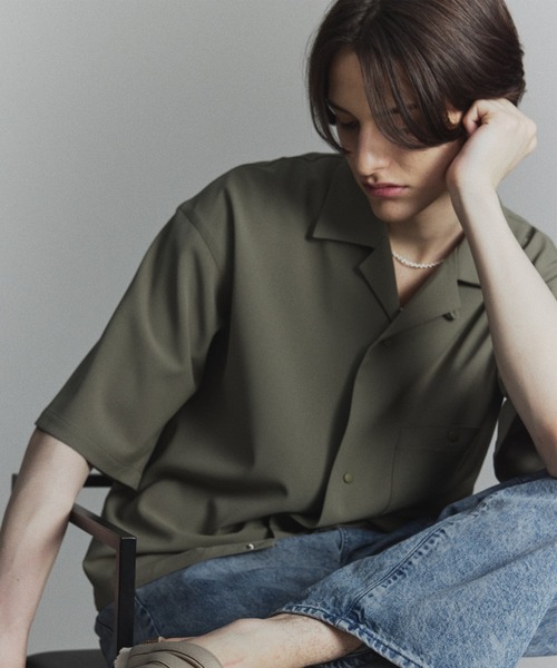 PUBLIC TOKYO（パブリックトウキョウ）の「TRIXIONワイドオープンカラーシャツ（シャツ/ブラウス・メンズ・ベージュ/ブラック・1/2）」の17枚目の写真