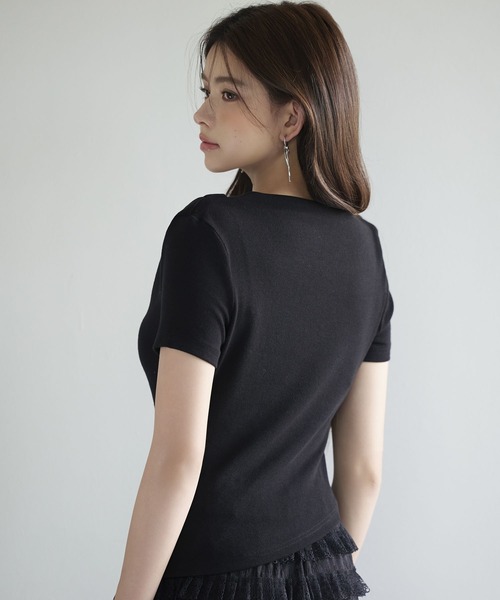 SAISON DE PAPILLON(セゾンドパピヨン)の「ドレープネックアシンメトリーカットソー【ZOZOTOWN限定アイテム】(Tシャツ/カットソー・レディース・チャコール/ホワイト/ブラック/グレー・フリー)」の18枚目の写真