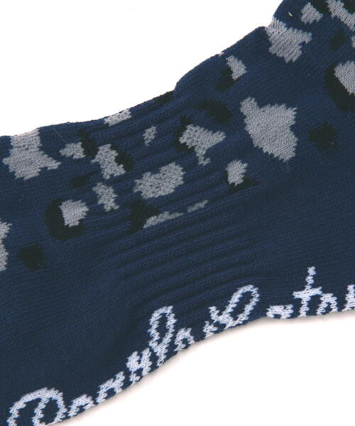 PEARLY GATES(パーリーゲイツ)の「【PEARLY GATES】ヒョウ柄ミドルソックス (LADIES)(ソックス/靴下・レディース・ダークインディゴブルー/ベージュ系その他・FREE)」の5枚目の写真