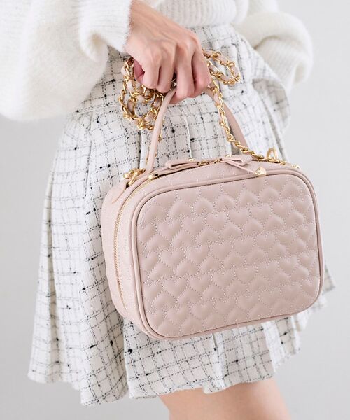 MAJESTIC LEGON(マジェスティックレゴン)の「ハートキルティングスクエアバッグ(ショルダーバッグ・レディース・アイボリー/ブラック/ピンク・FREE)」の15枚目の写真