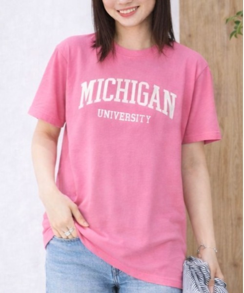spiritoso(スピリトーゾ)の「【spiritoso】MICHIGAN カレッジTシャツ(Tシャツ/カットソー・レディース・ホワイト系その他2/ブラック系その他/杢グレー/ブラック系その他2/ライトブルー/ネイビー/ロイヤルブルー/ホワイト系その他/グリーン/ピンク/ピンク系その他2・SMALL/MEDIUM/LARGE/X-LARGE)」の11枚目の写真