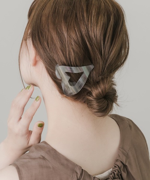 SMELLY（スメリー）の「オープンハートバンス（バレッタ/ヘアクリップ・レディース・ホワイト/グレー・-）」の6枚目の写真