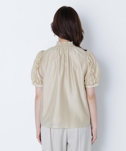 NATURAL BEAUTY BASIC(ナチュラルビューティーベーシック)の「◇シャーリングネックフリルブラウス(シャツ/ブラウス・レディース・イエロー/ブラック/オフホワイト・MEDIUM/SMALL)」の9枚目の写真