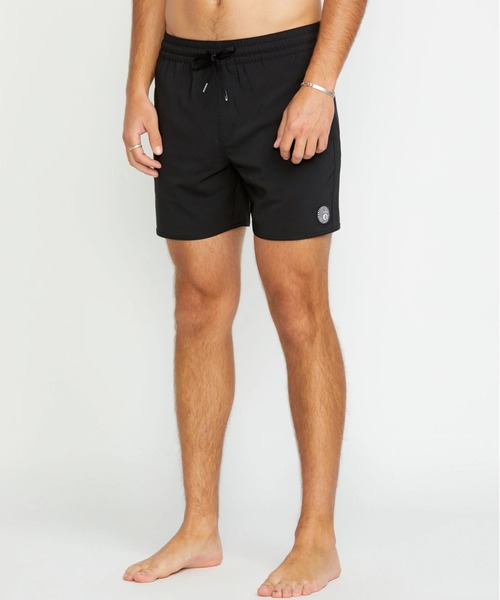 VOLCOM（ボルコム）の「【VOLCOM/ボルコム】Lido Solid Trunks/ウエストゴムストレッチワンポイントサーフトランクス・ボードショーツ・バギーショーツ(水着)（水着・メンズ・ブラック/レッド系その他/イエロー系その他・SMALL/MEDIUM/LARGE）」の2枚目の写真