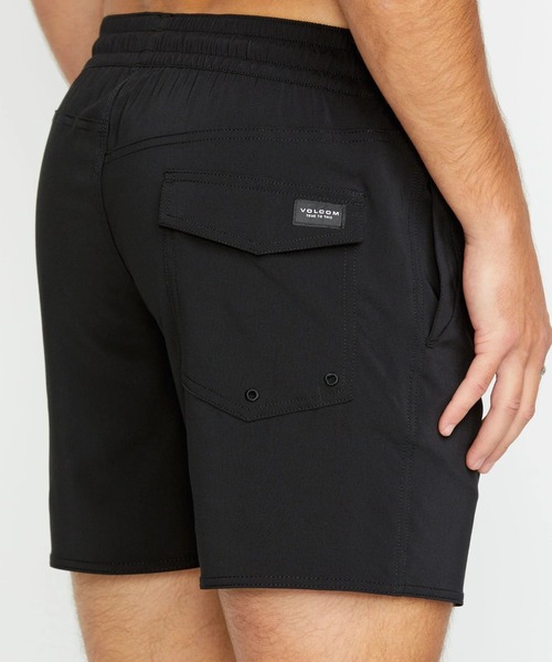 VOLCOM（ボルコム）の「【VOLCOM/ボルコム】Lido Solid Trunks/ウエストゴムストレッチワンポイントサーフトランクス・ボードショーツ・バギーショーツ(水着)（水着・メンズ・ブラック/レッド系その他/イエロー系その他・SMALL/MEDIUM/LARGE）」の7枚目の写真
