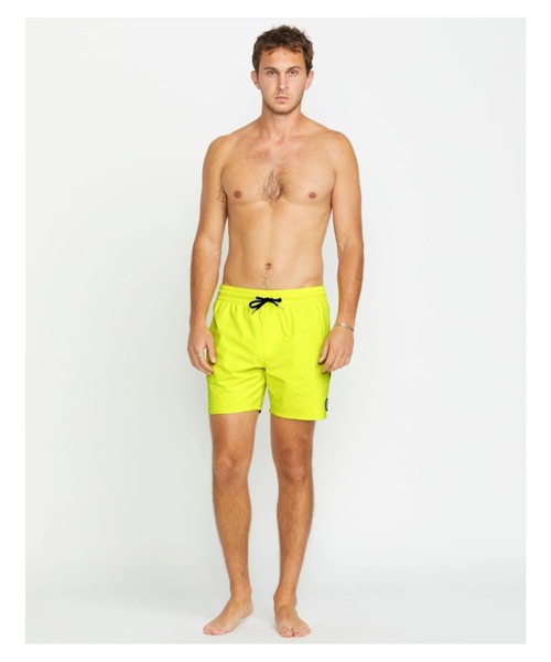 VOLCOM（ボルコム）の「【VOLCOM/ボルコム】Lido Solid Trunks/ウエストゴムストレッチワンポイントサーフトランクス・ボードショーツ・バギーショーツ(水着)（水着・メンズ・ブラック/レッド系その他/イエロー系その他・SMALL/MEDIUM/LARGE）」の18枚目の写真