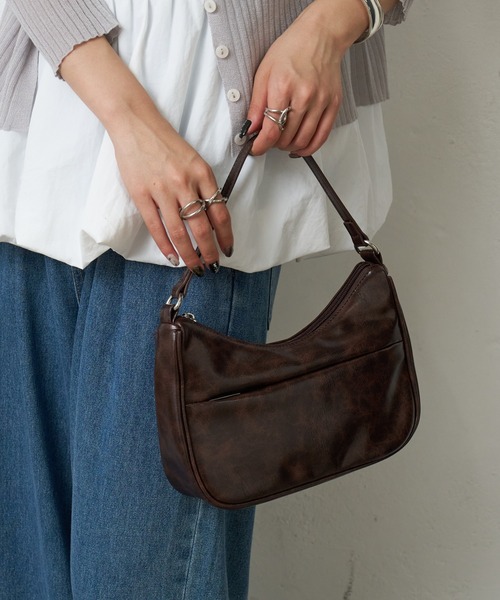 COLONY 2139（コロニートゥーワンスリーナイン）の「ヴィンテージ合皮ワンハンドルバッグ（ハンドバッグ・レディース・レッド/ブラウン/ブラック・FREE）」の11枚目の写真