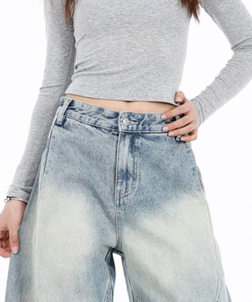 REBALANCE(リバランス)の「ワイドデニムパンツ(デニムパンツ・レディース・A・X-LARGE/LARGE/MEDIUM)」の5枚目の写真
