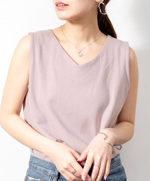 MARAI(マーライ)の「ロング丈 Vネック ワッフルタンクトップ(タンクトップ・レディース・ホワイト/ブラック/パープル/ネイビー/カーキ/オレンジ/杢グレー・LL/4L/L/3L/M)」の6枚目の写真