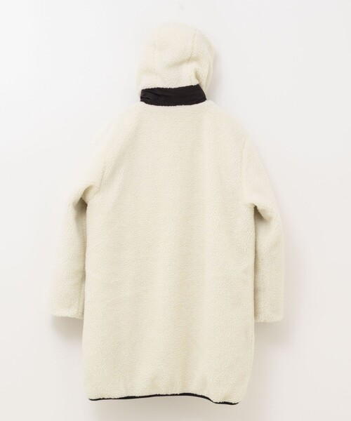 TAION（タイオン）の「◇【WEB限定】【TAION/タイオン】別注ボア×ダウンフードコート(リバーシブル)（ダウンジャケット/コート・レディース・ブラック/ホワイト系その他4/ネイビー・M/S）」の4枚目の写真