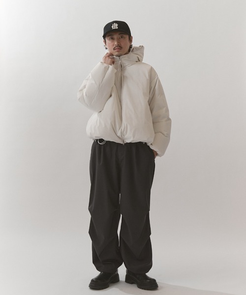 Lui's（ルイス）の「フードダウンブルゾン（ダウンジャケット/コート・メンズ・ブラック/ホワイト・S/M）」の13枚目の写真