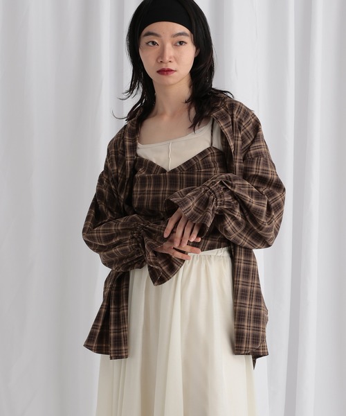 mysty woman（ミスティウーマン）の「オンブレーチェックキャミSETシャツ　581991（シャツ/ブラウス・レディース・ボルドー/ブラック/ベージュ/ブラウン・FREE）」の2枚目の写真