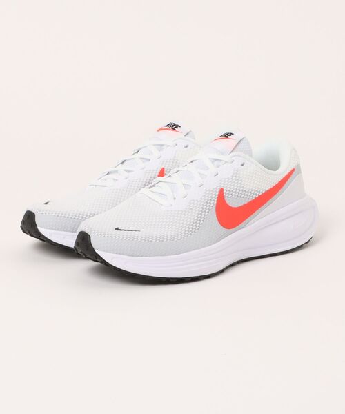 NIKE(ナイキ)の「《NIKE》レボリューション 8 ワイド(スニーカー・メンズ・ホワイト×レッド/ホワイト系その他/ブラック×ホワイト/ホワイト系・26.0cm/26.5cm/27.0cm/27.5cm/28.0cm/25.5cm/25.0cm/29.0cm/28.5cm)」の2枚目の写真