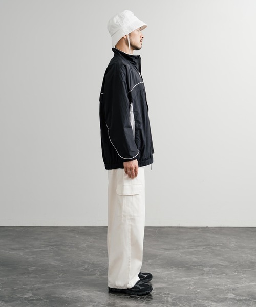 THE NORTH FACE(ザノースフェイス)の「日本未展開モデル THE NORTH FACE ザ・ノースフェイス WHITE LABEL ホワイトレーベル KICKFLEX JACKET 配色切替パイピングロゴ刺繍ナイロンジャケット(ナイロンジャケット・メンズ・オフホワイト/ブラック/ホワイト・L/XL/S/M/XXL)」の13枚目の写真