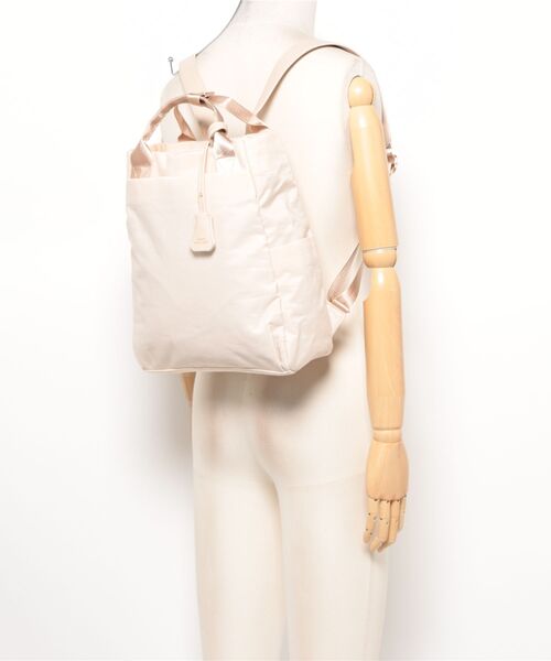 ABBEY MARKET（アビーマーケット）の「ナイロンキーチャーム付きトートリュック（バックパック/リュック・レディース・グレー/グレイッシュベージュ/ブラック/アイボリー・FREE）」の15枚目の写真