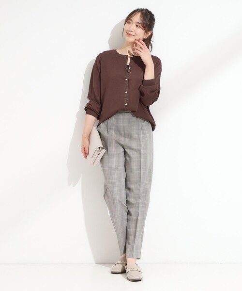 DRESKIP（ドレスキップ）の「【洗える/S-LL】上品なラメ使い クルーネック ニットカーディガン（カーディガン/ボレロ・レディース・ダークブラウン/アイボリー/ブラック/レッド系1・01/02/03/04）」の15枚目の写真