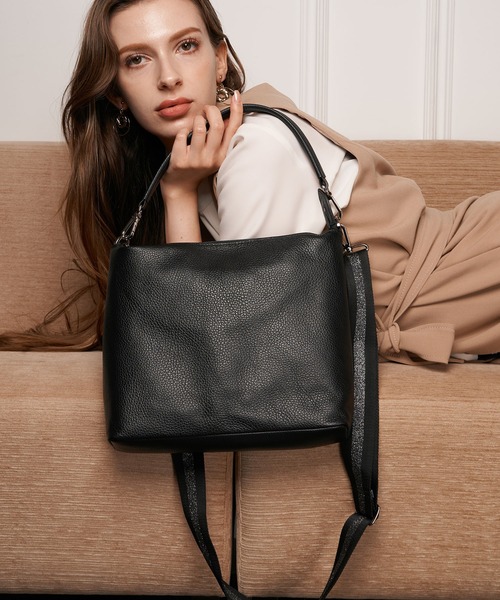 レザーハンドル付き ホリゾンタルポシェット Mサイズ＜スマイルなしVer