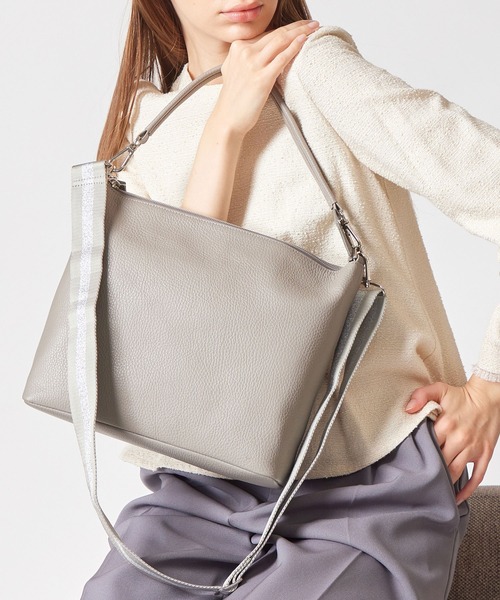 新品未使用★サロンドアルファード　スマイルホリゾンタルポシェット　ハンドル付き サロンドアルファード］スマイル ホリゾンタルポシェット