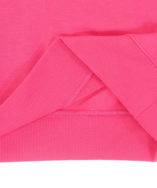 ANAP kids(アナップキッズ)の「【Disney】<Mickey&Minnie> ANAP KIDS I LOVE デザイン オーバーサイズ スウェット プルオーバー【親子お揃い】(スウェット・キッズ・ネイビー/ホワイト/レッド/ピンク・130cm/120cm/110cm)」の5枚目の写真