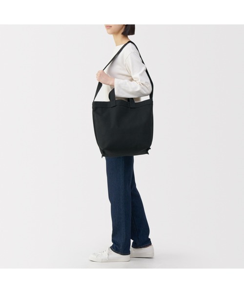 無印良品（ムジルシリョウヒン）の「帆布　２ＷＡＹ　トートバッグ（トートバッグ・レディース・カーキ系/キナリ/ブラック・FREE）」の12枚目の写真