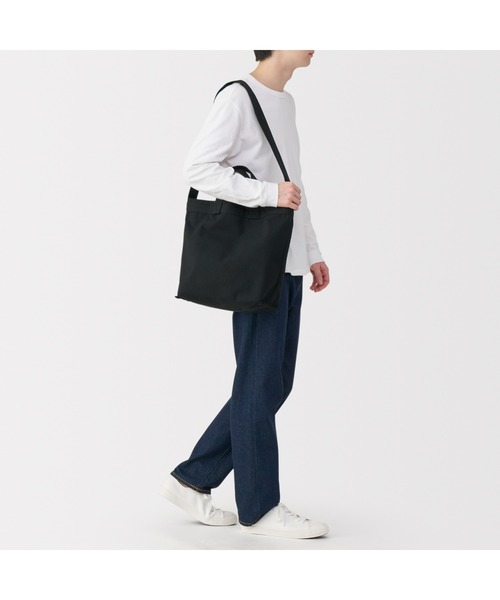 無印良品（ムジルシリョウヒン）の「帆布　２ＷＡＹ　トートバッグ（トートバッグ・レディース・カーキ系/キナリ/ブラック・FREE）」の14枚目の写真