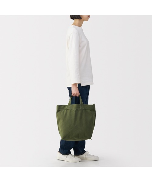 無印良品（ムジルシリョウヒン）の「帆布　２ＷＡＹ　トートバッグ（トートバッグ・レディース・カーキ系/キナリ/ブラック・FREE）」の17枚目の写真
