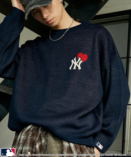 MLB（メジャーリーグベースボール）の「MLB/メジャーリーグベースボール 別注 HEART LOGO KNIT/ハートロゴニット(限定展開)（ニット/セーター・メンズ・ブラック/マスタード/グレー系その他2/グレー系その他/ネイビー/ブラウン・SMALL/MEDIUM/LARGE）」の7枚目の写真