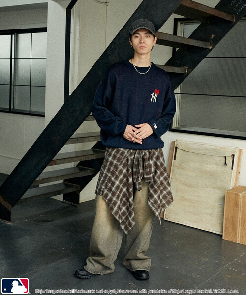 MLB（メジャーリーグベースボール）の「MLB/メジャーリーグベースボール 別注 HEART LOGO KNIT/ハートロゴニット(限定展開)（ニット/セーター・メンズ・ブラック/マスタード/グレー系その他2/グレー系その他/ネイビー/ブラウン・SMALL/MEDIUM/LARGE）」の22枚目の写真