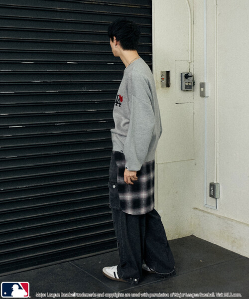 MLB（メジャーリーグベースボール）の「MLB/メジャーリーグベースボール 別注 HEART LOGO KNIT/ハートロゴニット(限定展開)（ニット/セーター・メンズ・ブラック/マスタード/グレー系その他2/グレー系その他/ネイビー/ブラウン・SMALL/MEDIUM/LARGE）」の12枚目の写真